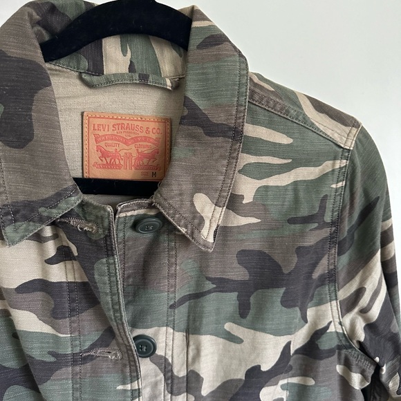 Levi’s Camo Coat/Jacket/Shirt - Picture 2 of 3